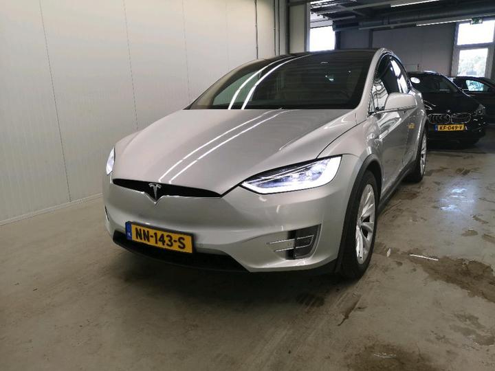 TESLA X 2017 5yjxcce2xhf032047