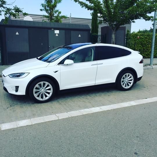 TESLA MODEL X CITY CAR 2017 5yjxcce2xhf056428