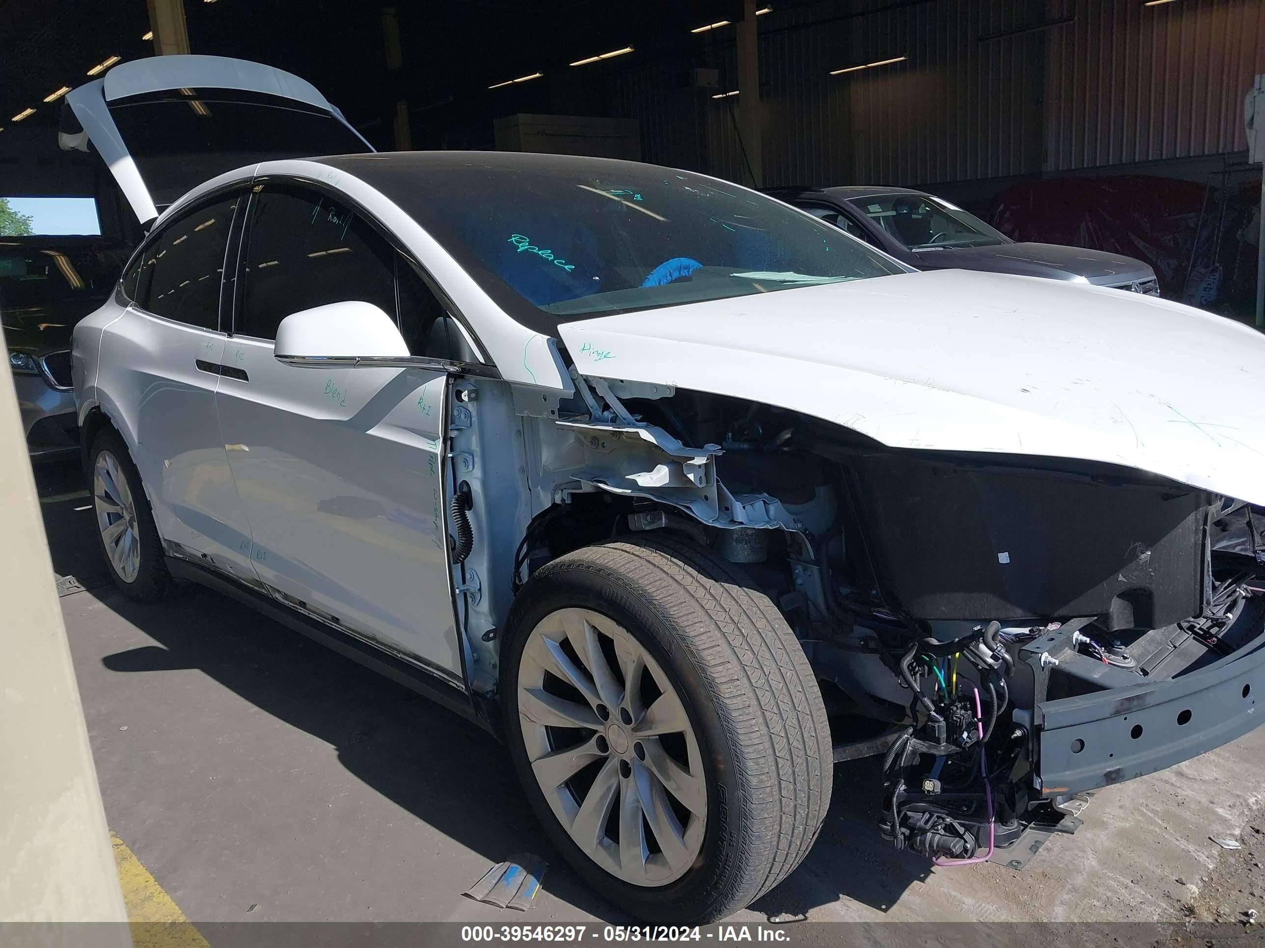 TESLA MODEL X 2020 5yjxcde21lf304273