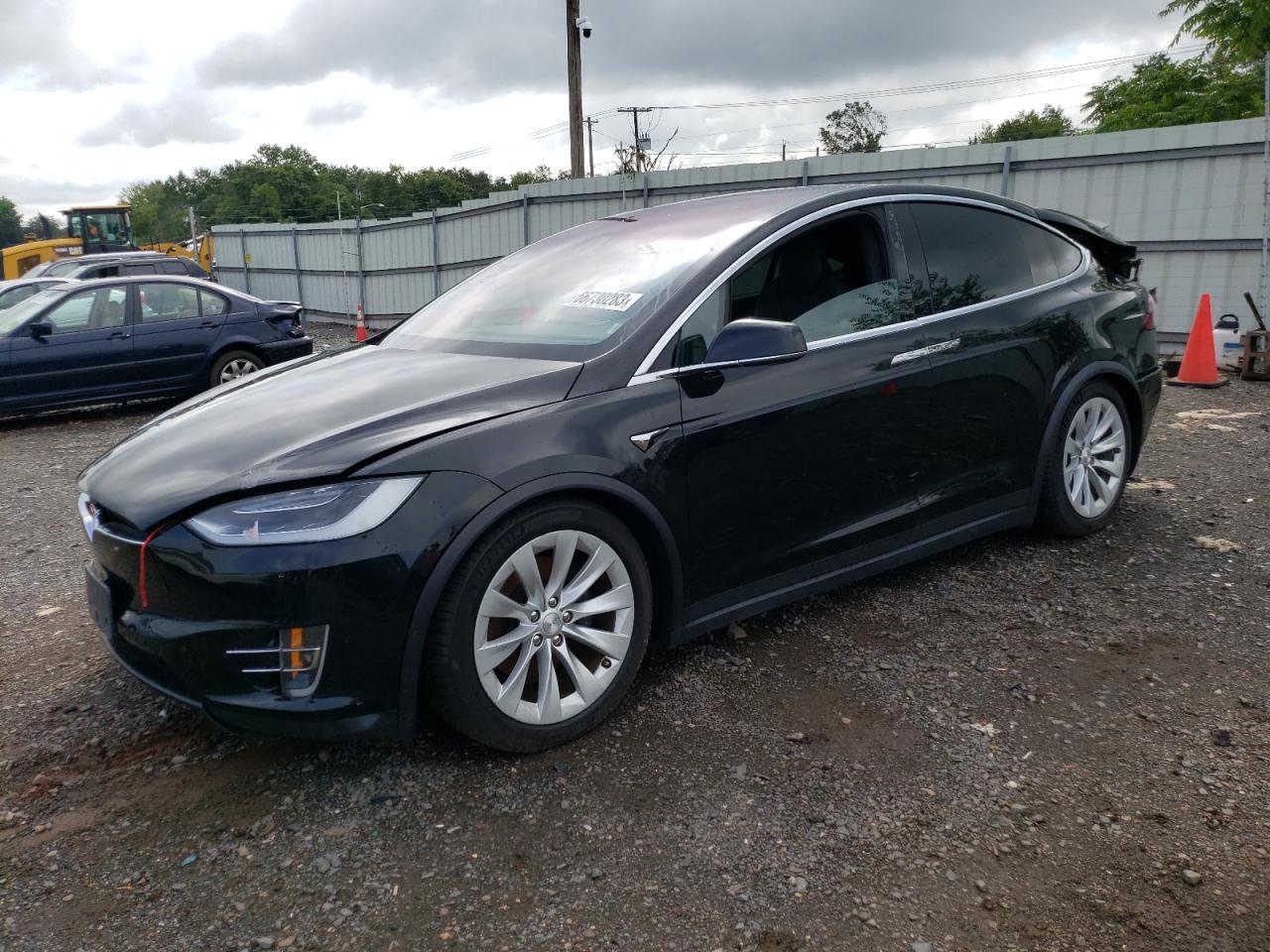 TESLA MODEL X 2018 5yjxcde24jf135959