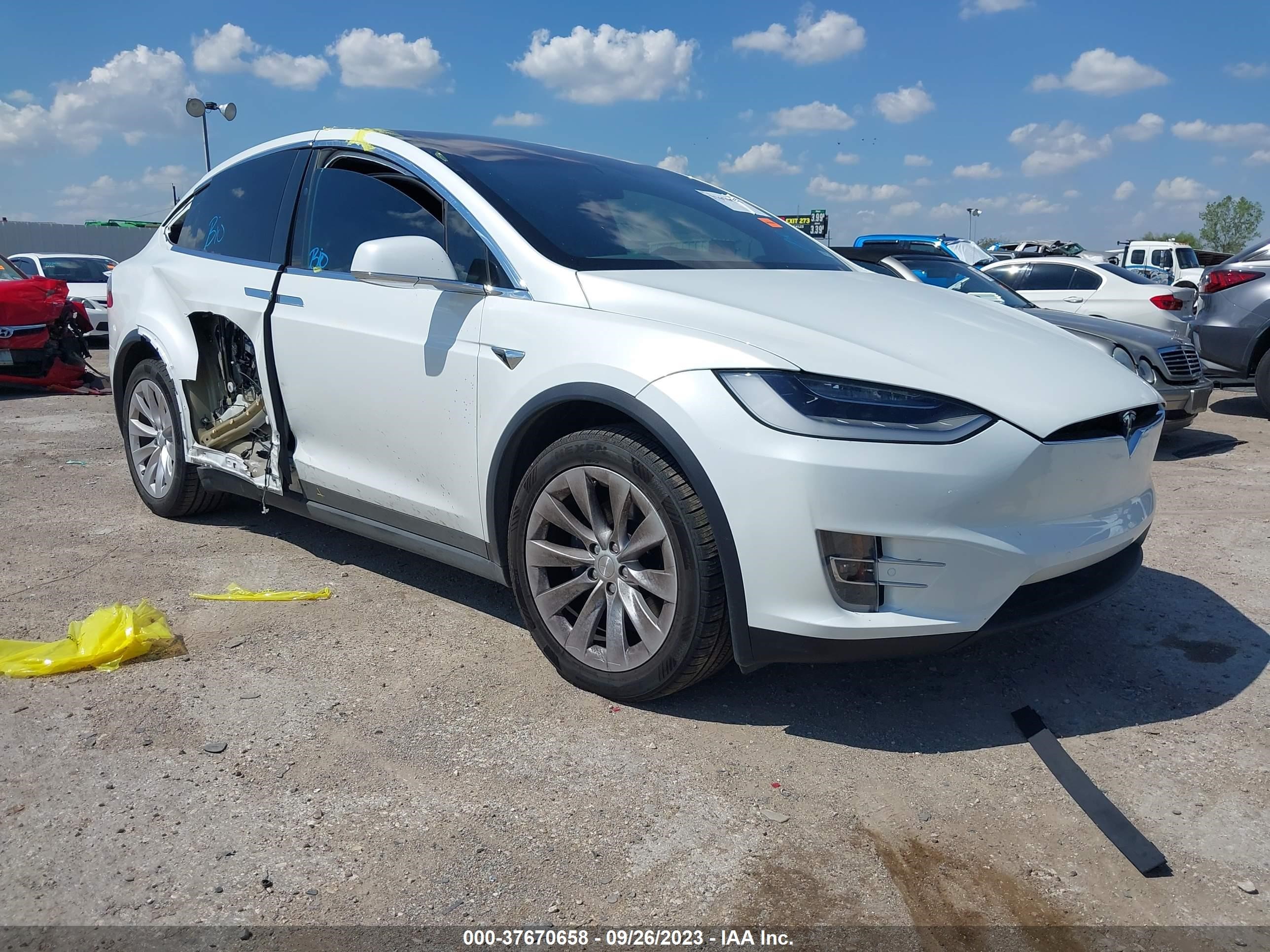 TESLA MODEL X 2020 5yjxcde25lf233336