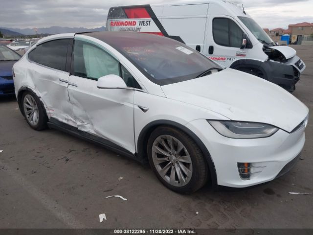 TESLA MODEL X 2017 5yjxcde29hf044745