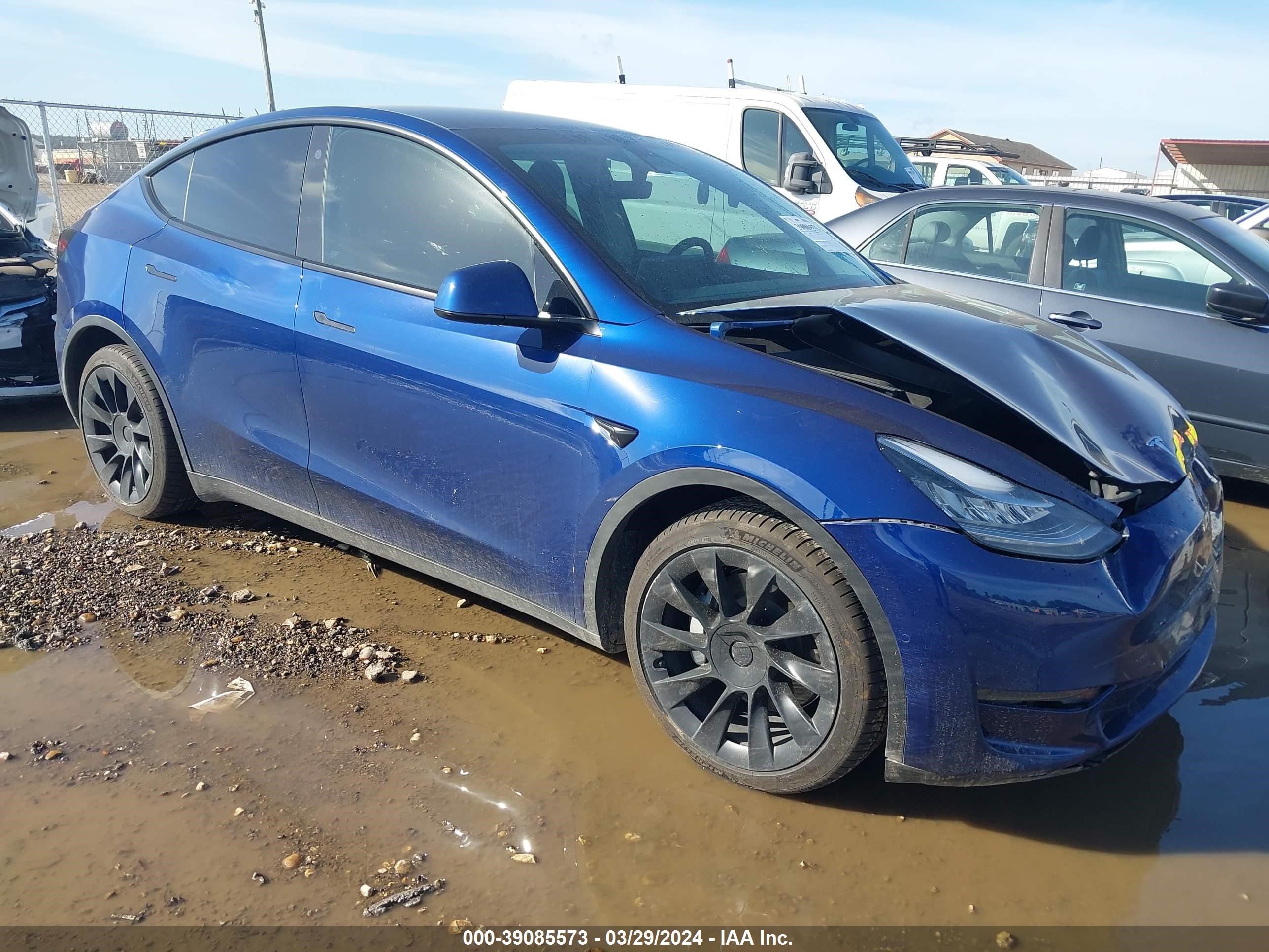 TESLA MODEL Y 2021 5yjygdee8mf102051