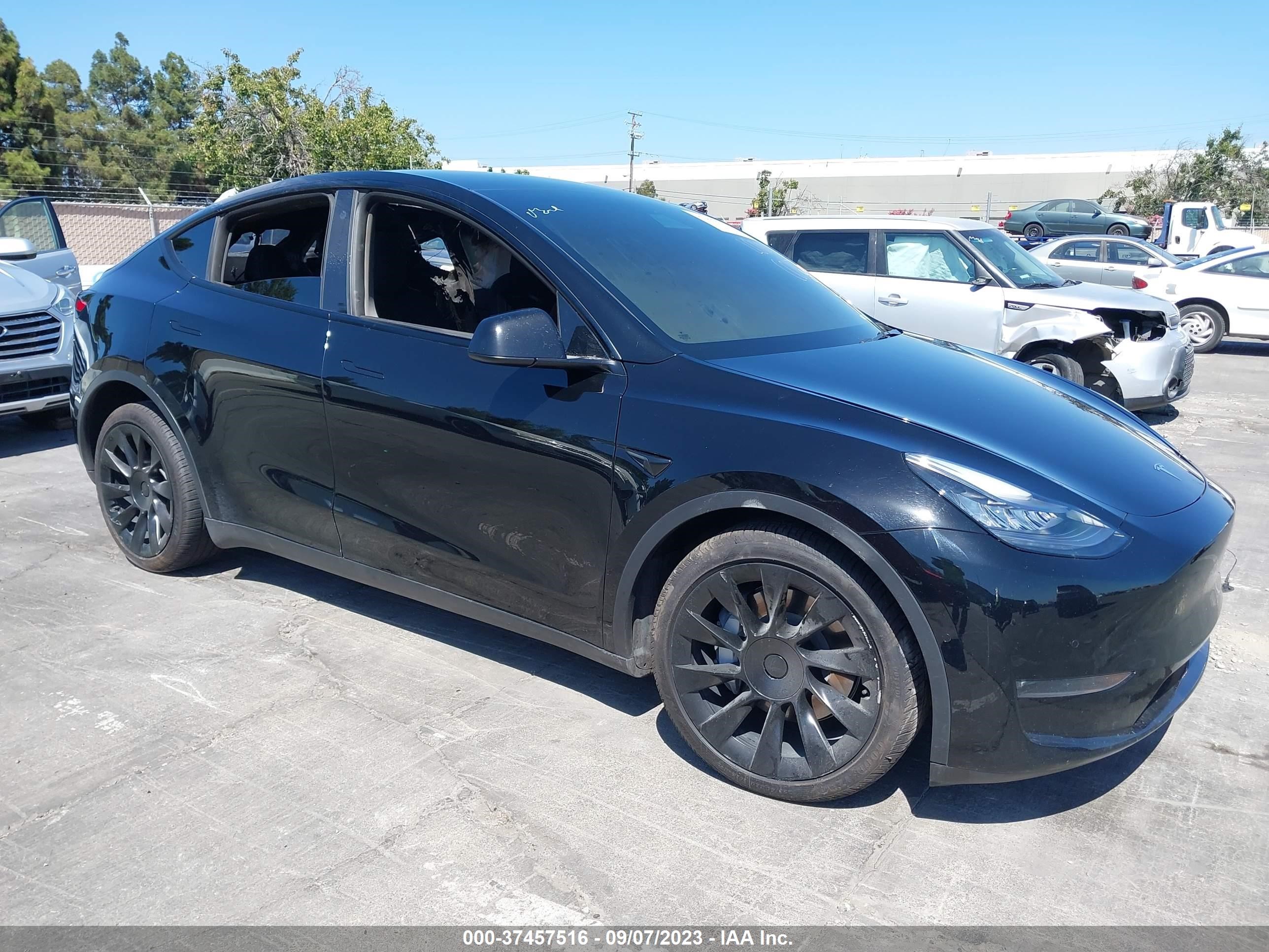 TESLA MODEL Y 2021 5yjygdee9mf095403