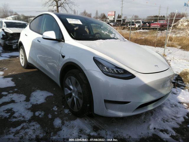 TESLA MODEL Y 2021 5yjygdee9mf243985