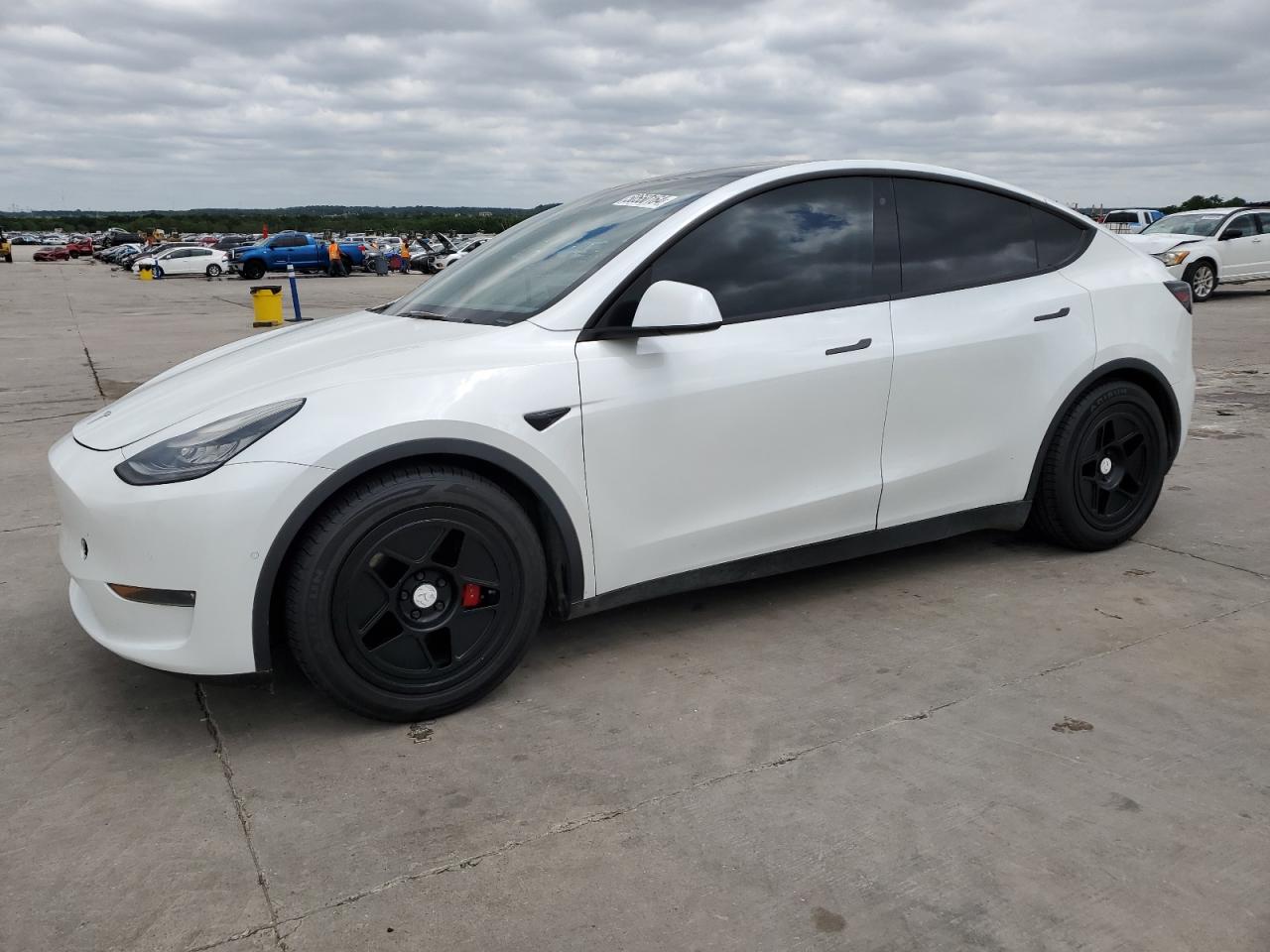 TESLA MODEL Y 2020 5yjygdef1lf028043