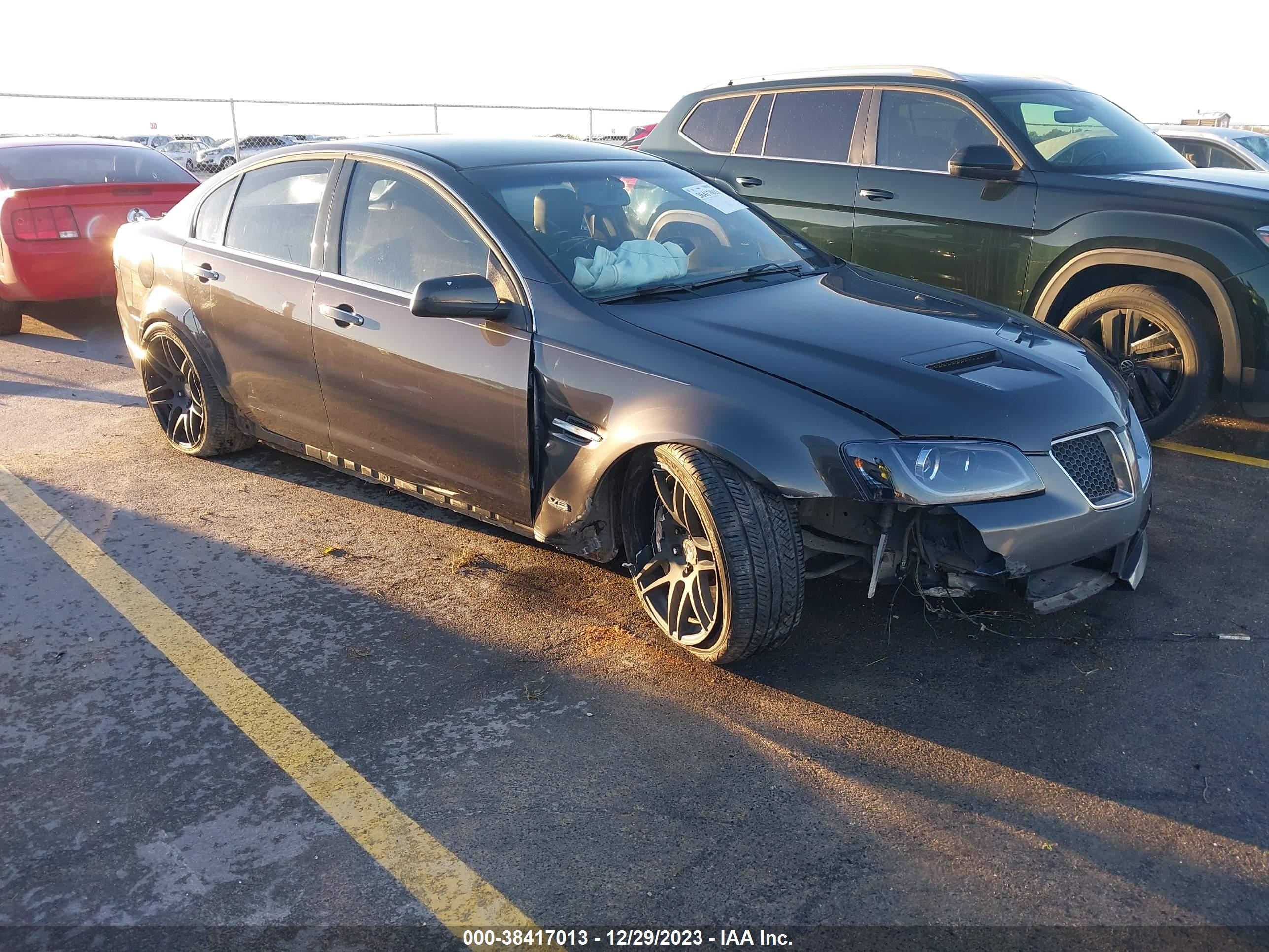 PONTIAC G8 2009 6g2ec57y99l195945