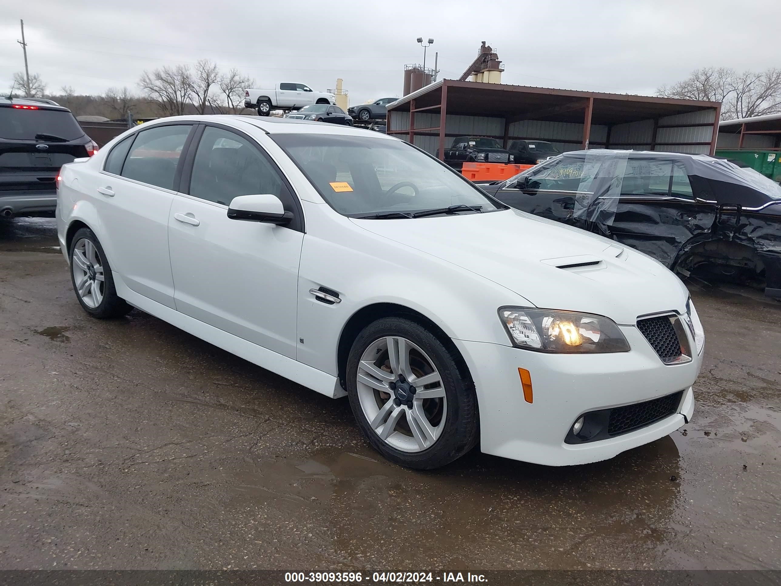 PONTIAC G8 2009 6g2er57769l199859