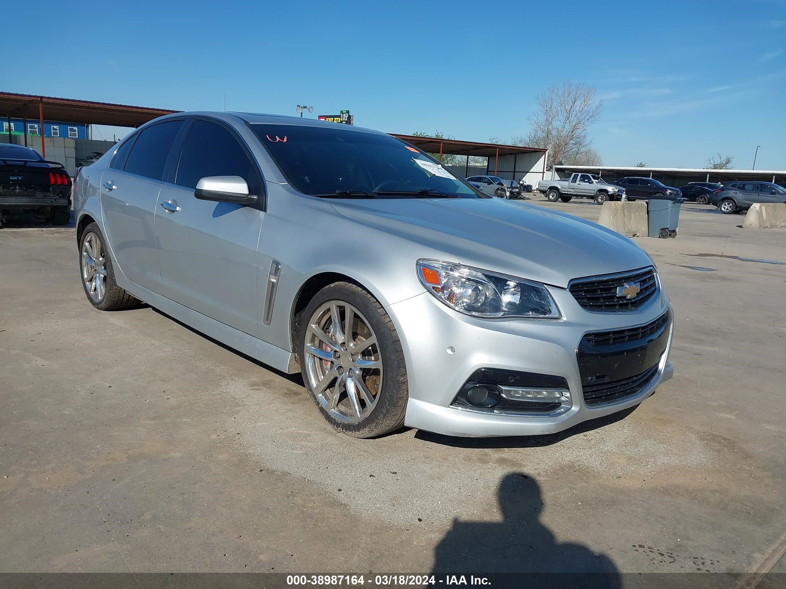 CHEVROLET SS 2015 6g3f15rw5fl126313