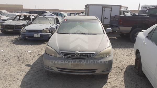 TOYOTA CAMRY 2004 6t1be32k04x455390