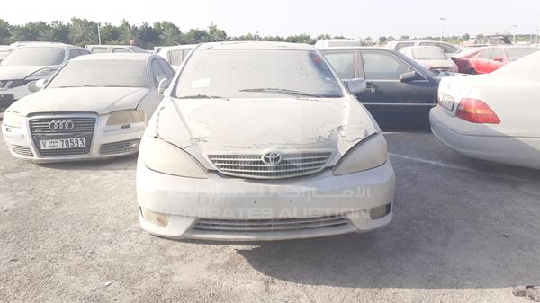 TOYOTA CAMRY 2004 6t1be32k84x450504