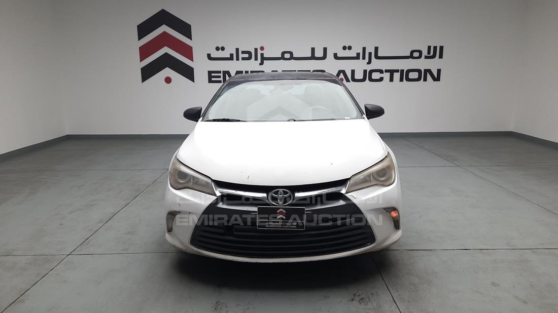 TOYOTA CAMRY 2017 6t1bf9fk2hx695685