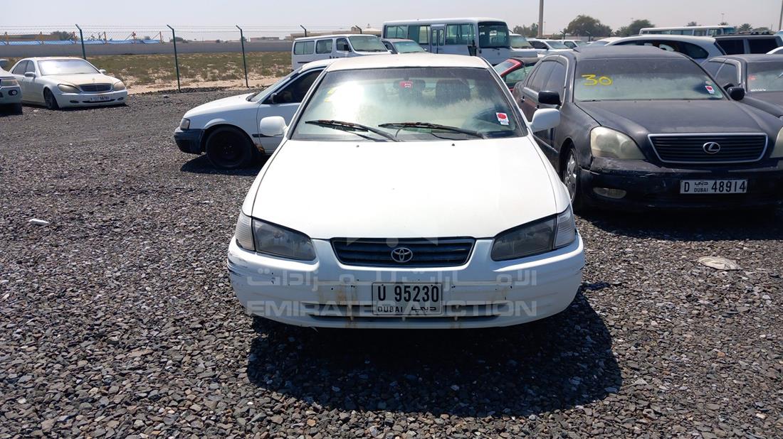 TOYOTA CAMRY 2002 6t1bg23k42x497741