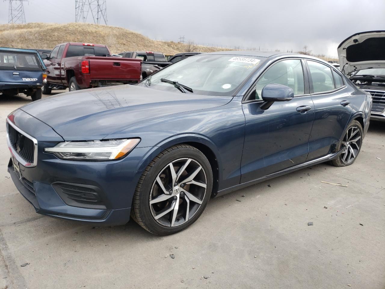 VOLVO S60 2019 7jr102fk4kg012530