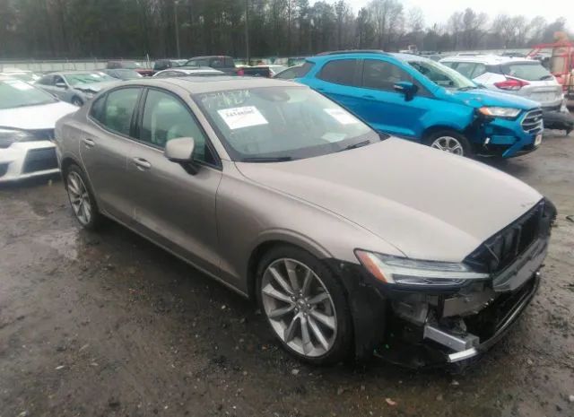 VOLVO S60 2019 7jr102fk6kg004932