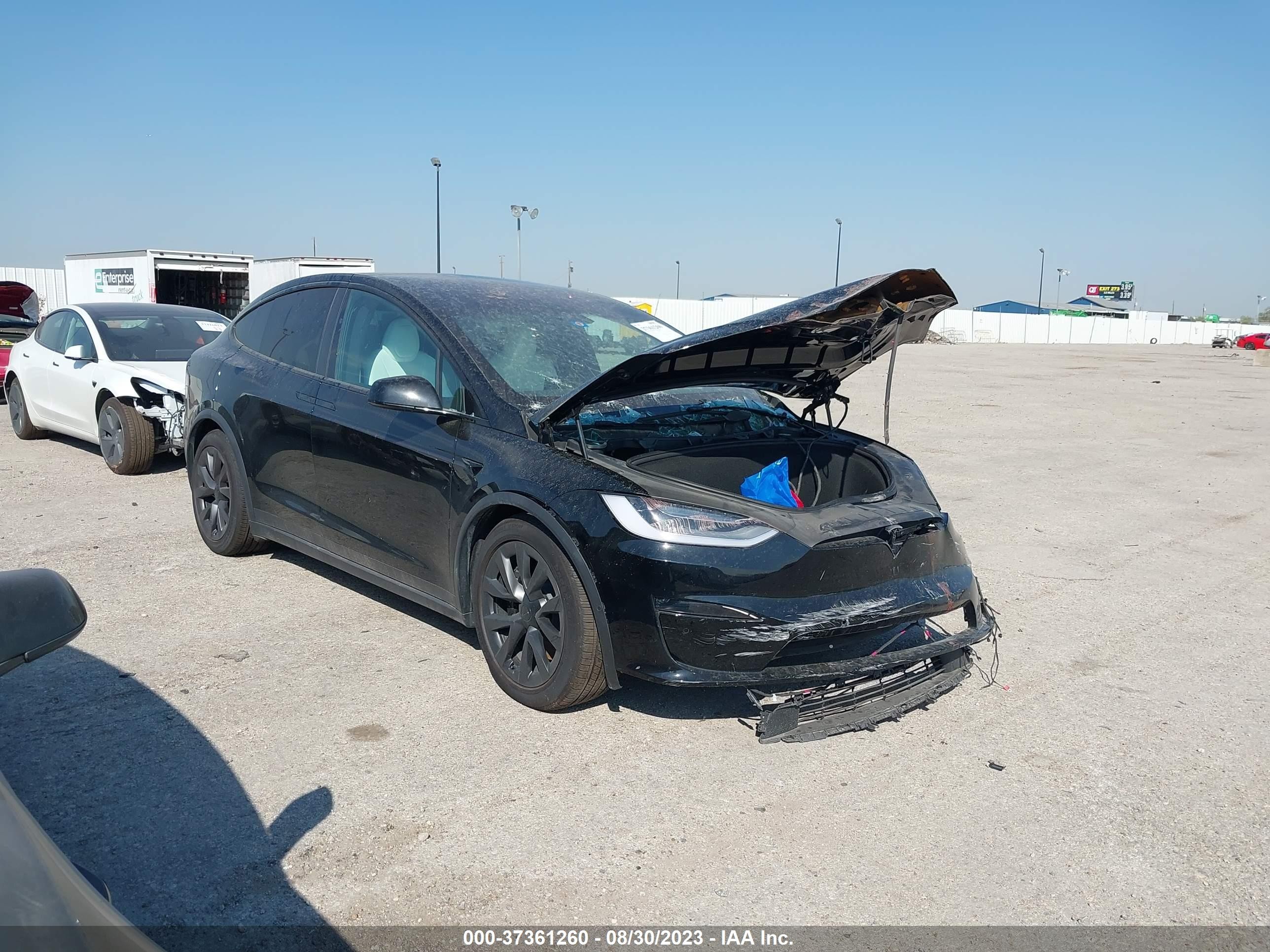 TESLA MODEL X 2023 7saxcbe56pf381941