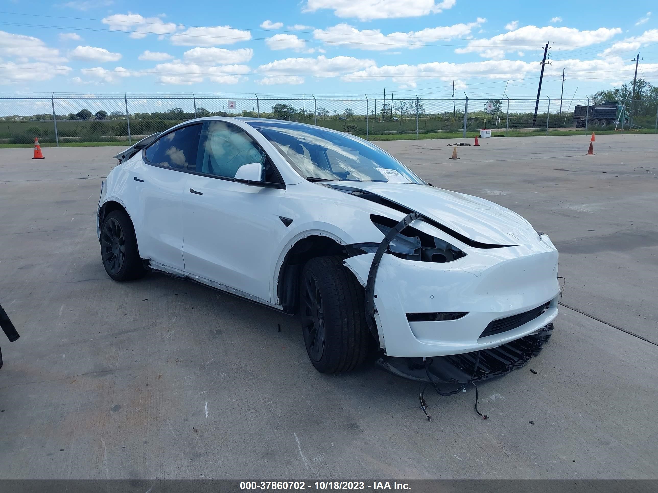 TESLA MODEL Y 2022 7saygaee8nf364199