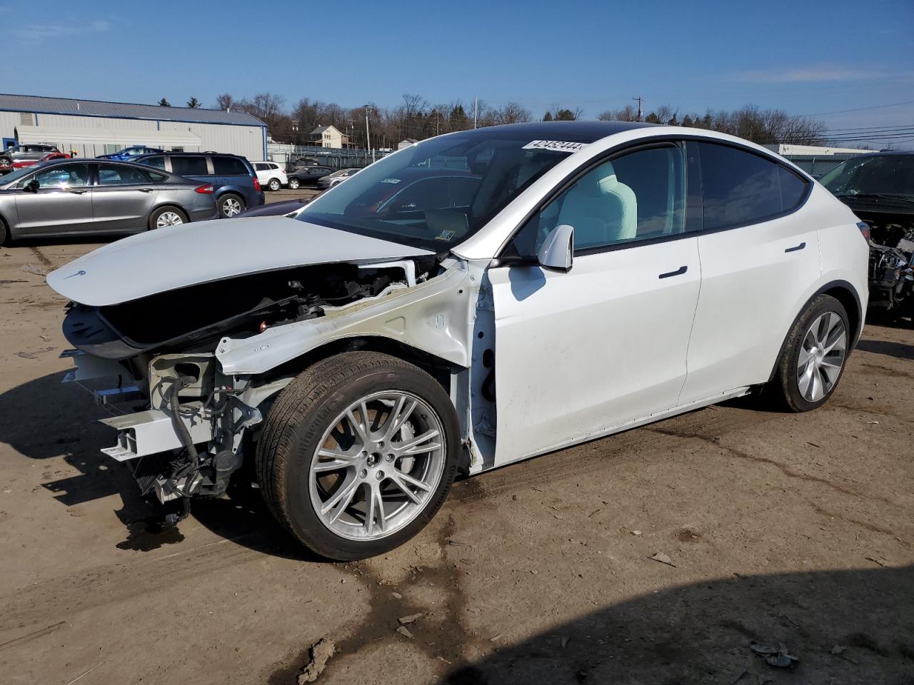 TESLA MODEL Y 2023 7saygaee8pf773628