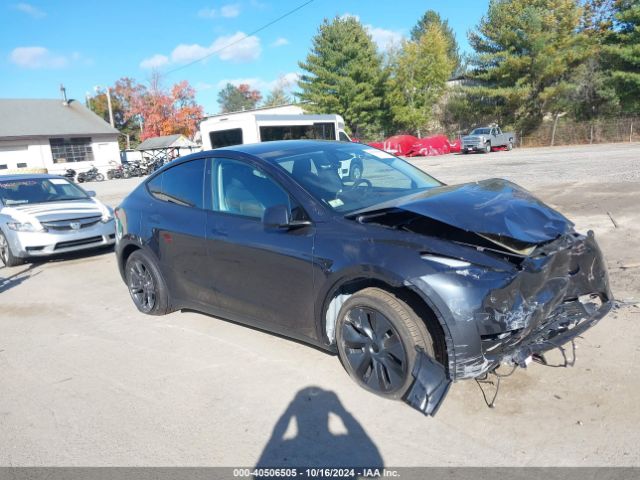 TESLA MODEL Y 2024 7saygded1rf193617