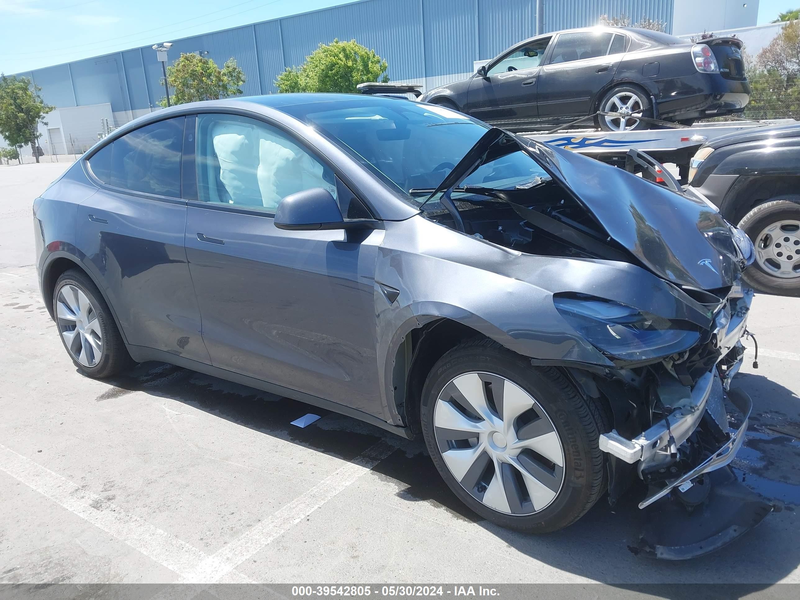 TESLA MODEL Y 2023 7saygded9pf957744