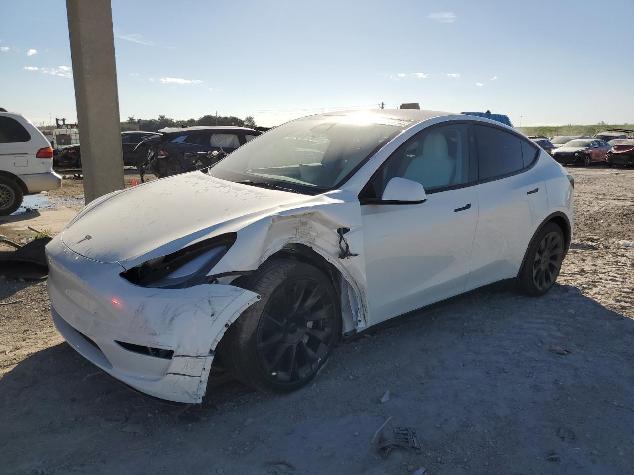 TESLA MODEL Y 2023 7saygded9pf960529