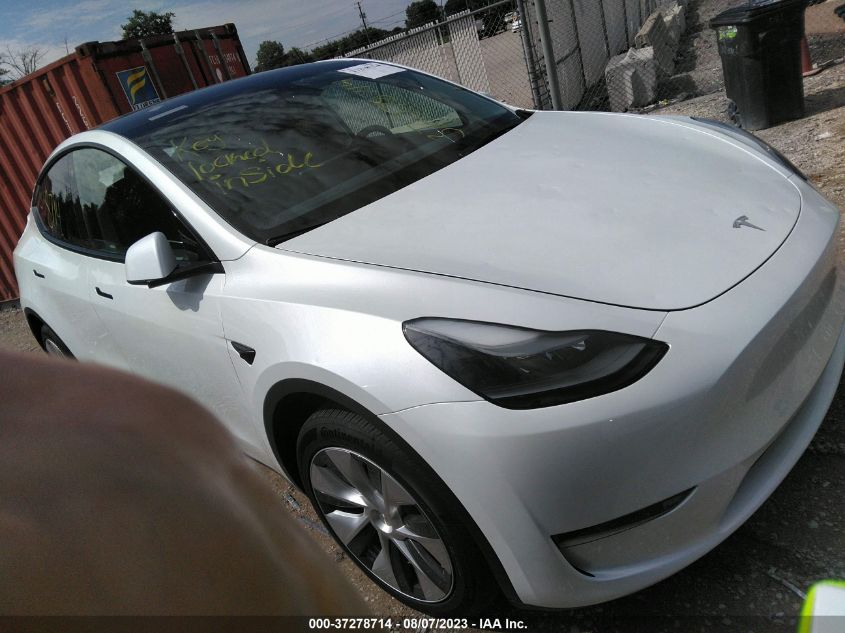 TESLA MODEL Y 2023 7saygdee1pf702577