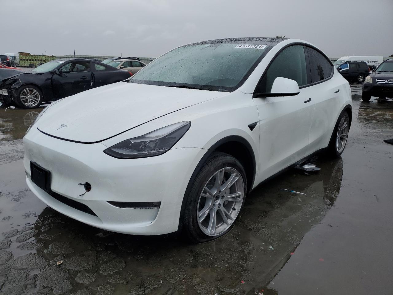 TESLA MODEL Y 2023 7saygdee1pf748507