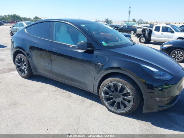 TESLA MODEL Y 2023 7saygdee1pf937030