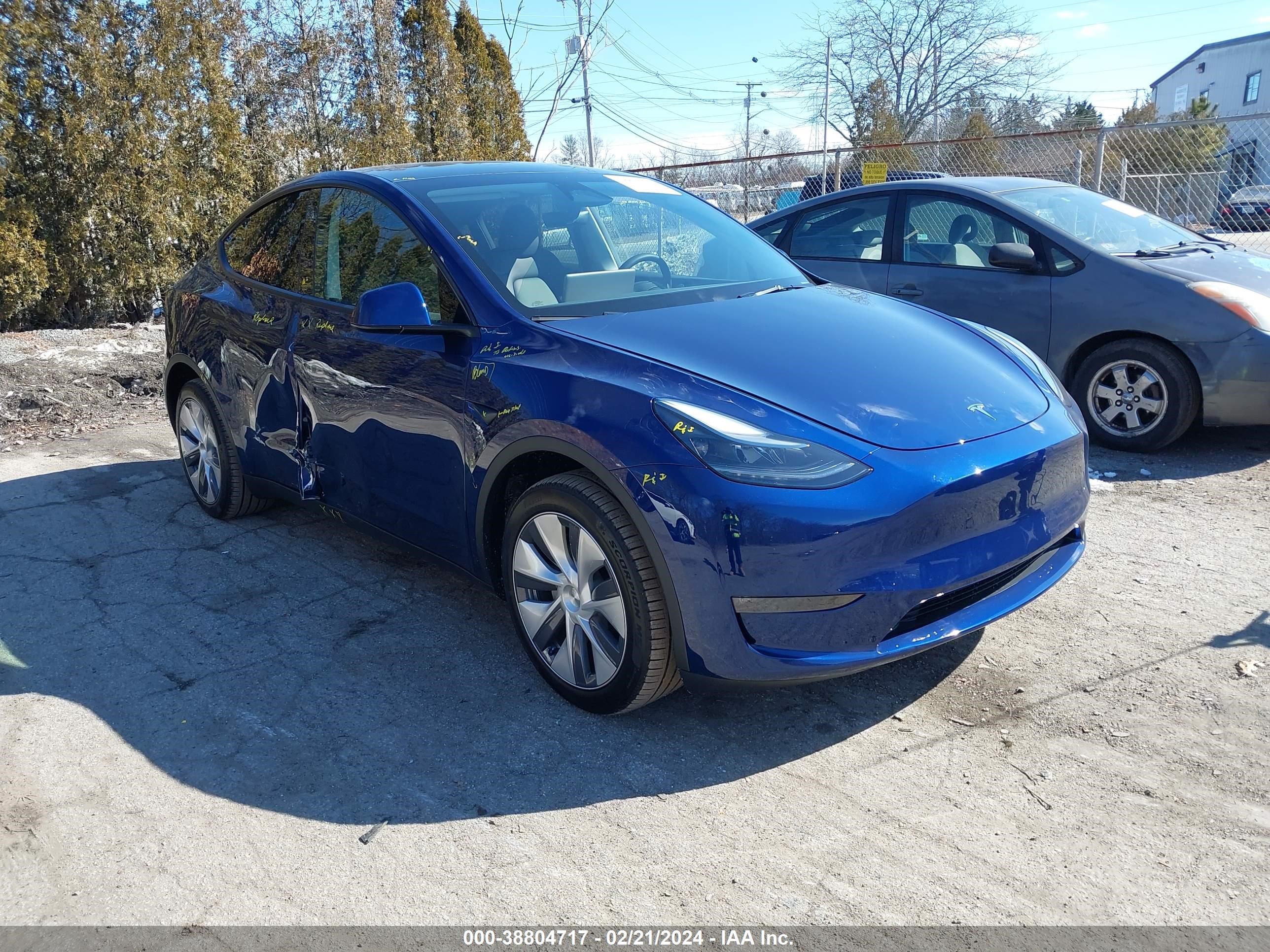 TESLA MODEL Y 2024 7saygdee1ra215587