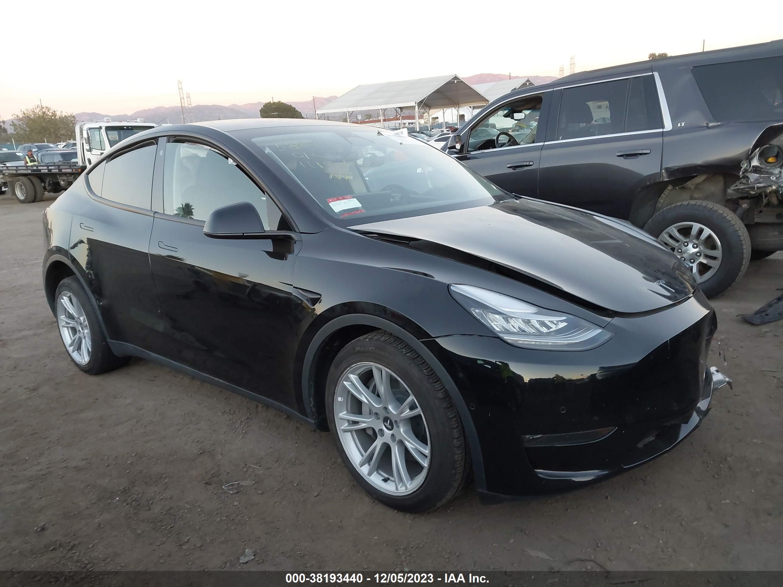 TESLA MODEL Y 2022 7saygdee2na022536