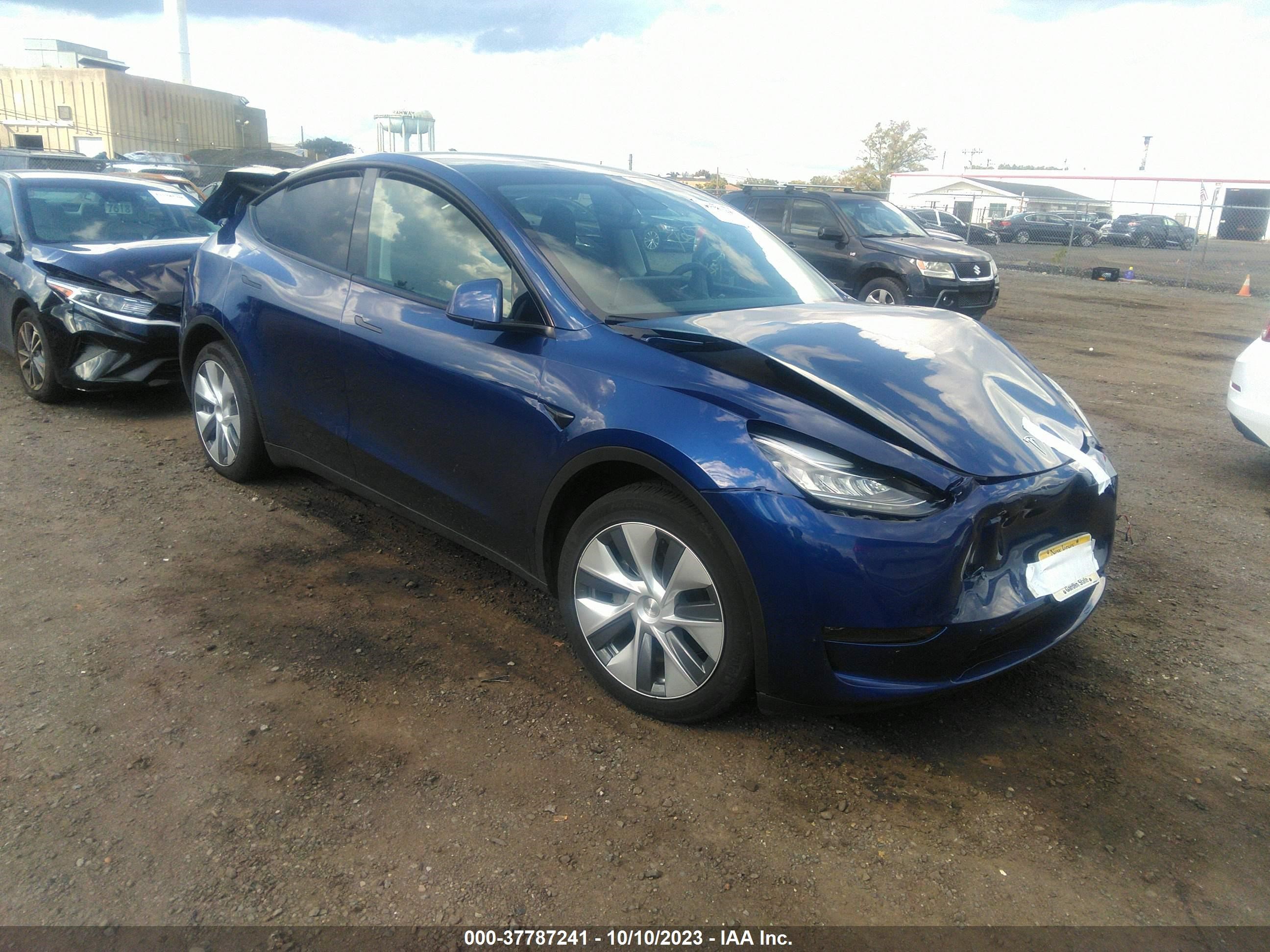 TESLA MODEL Y 2023 7saygdee2pa032079