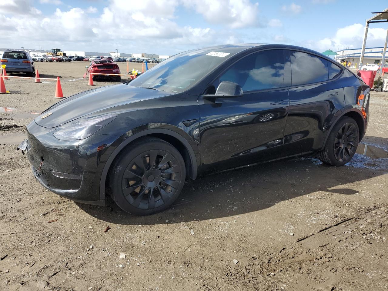 TESLA MODEL Y 2023 7saygdee2pf620258