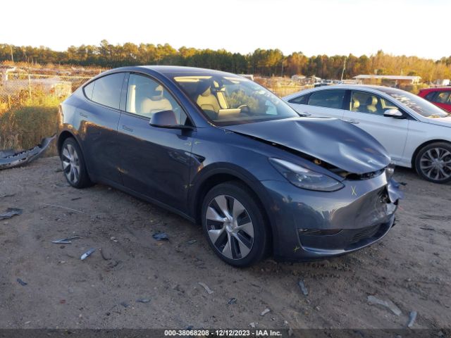 TESLA MODEL Y 2023 7saygdee2pf701311