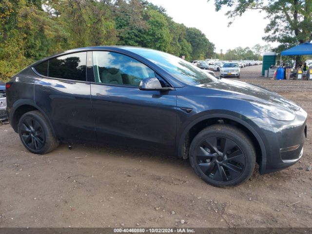 TESLA MODEL Y 2024 7saygdee3rf152995