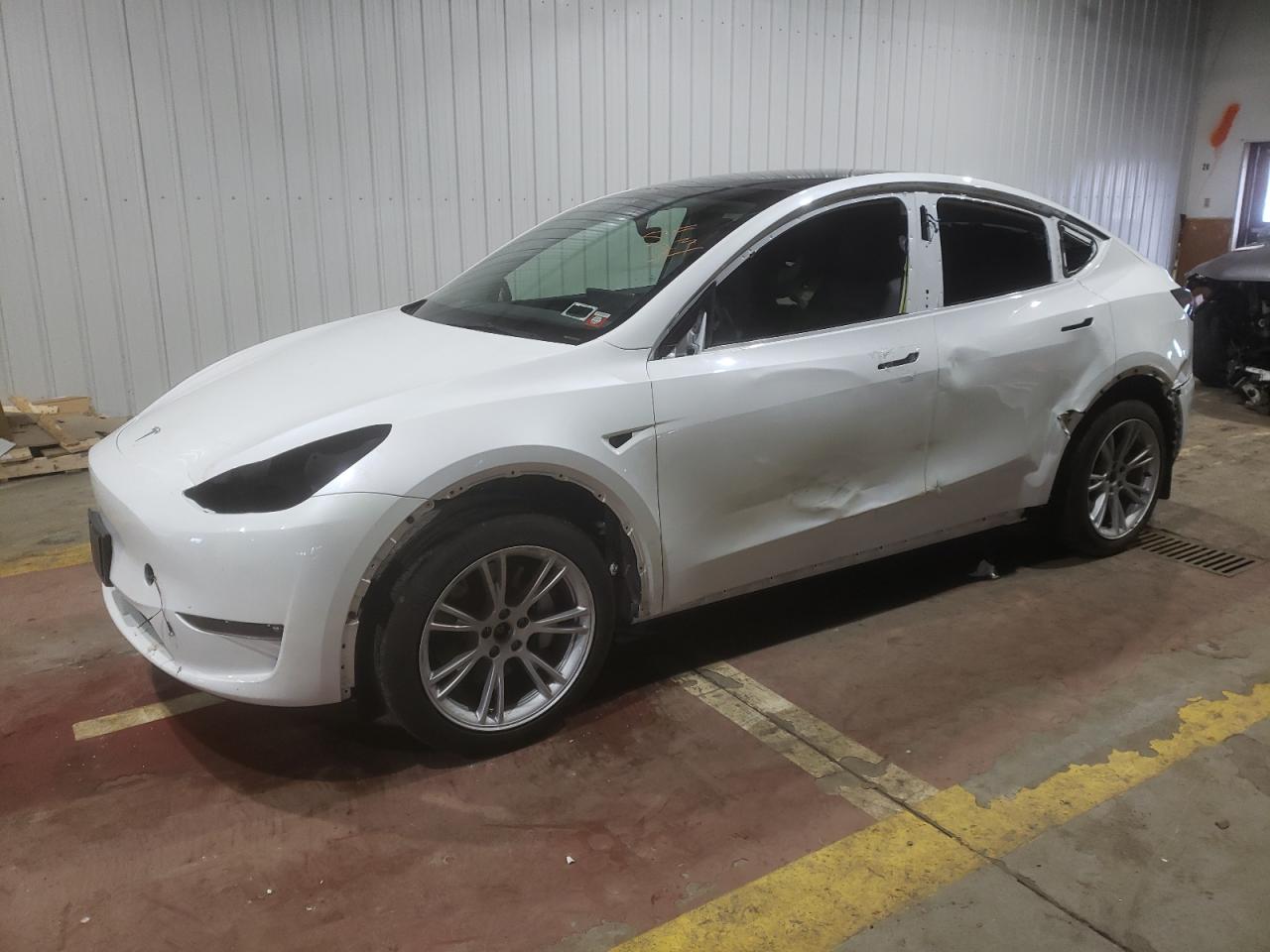 TESLA MODEL Y 2023 7saygdee5pf685962