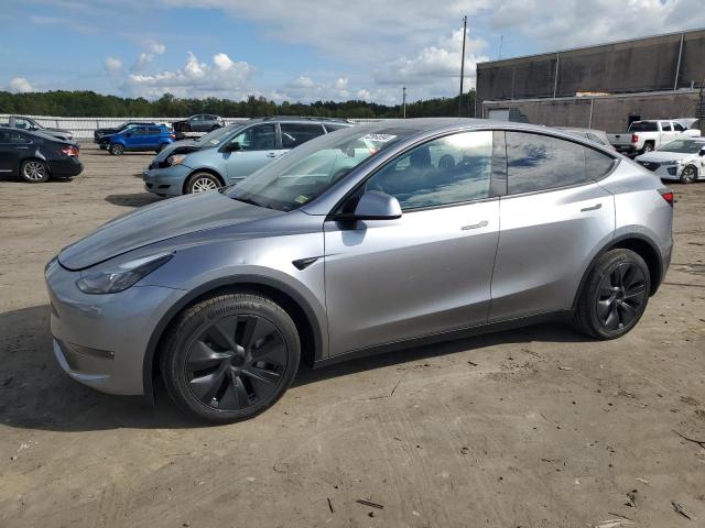 TESLA MODEL Y 2024 7saygdee5ra319595