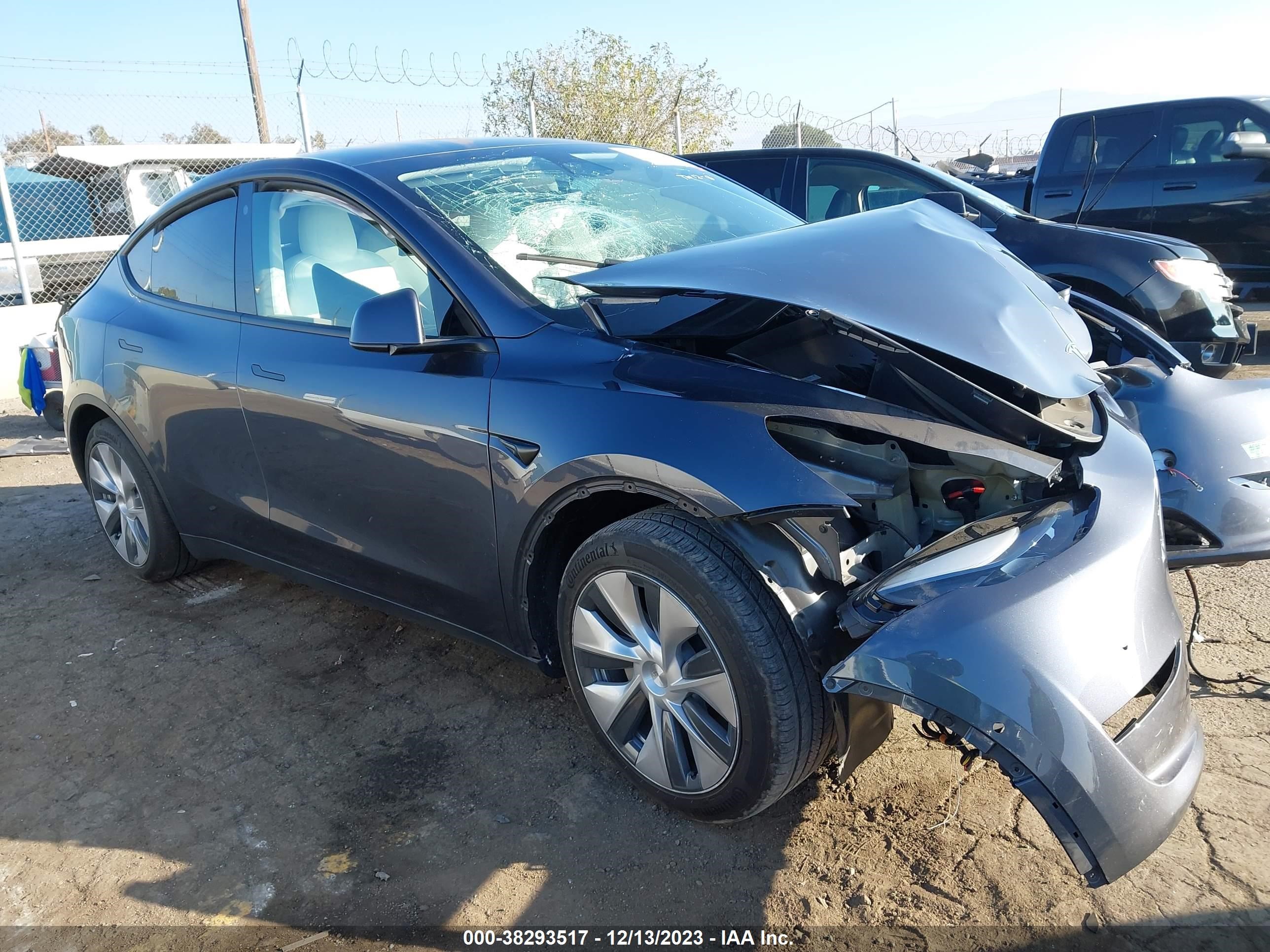 TESLA MODEL Y 2022 7saygdee7nf556103