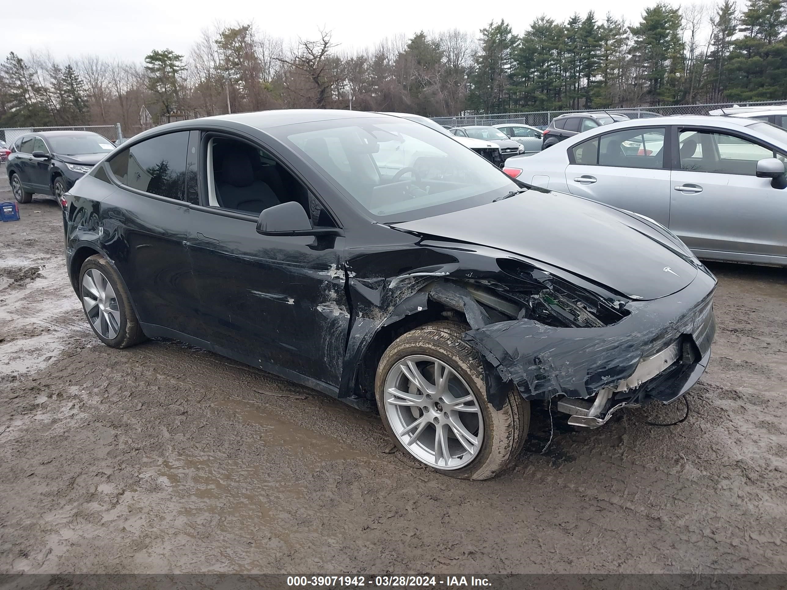 TESLA MODEL Y 2023 7saygdee7pf899061