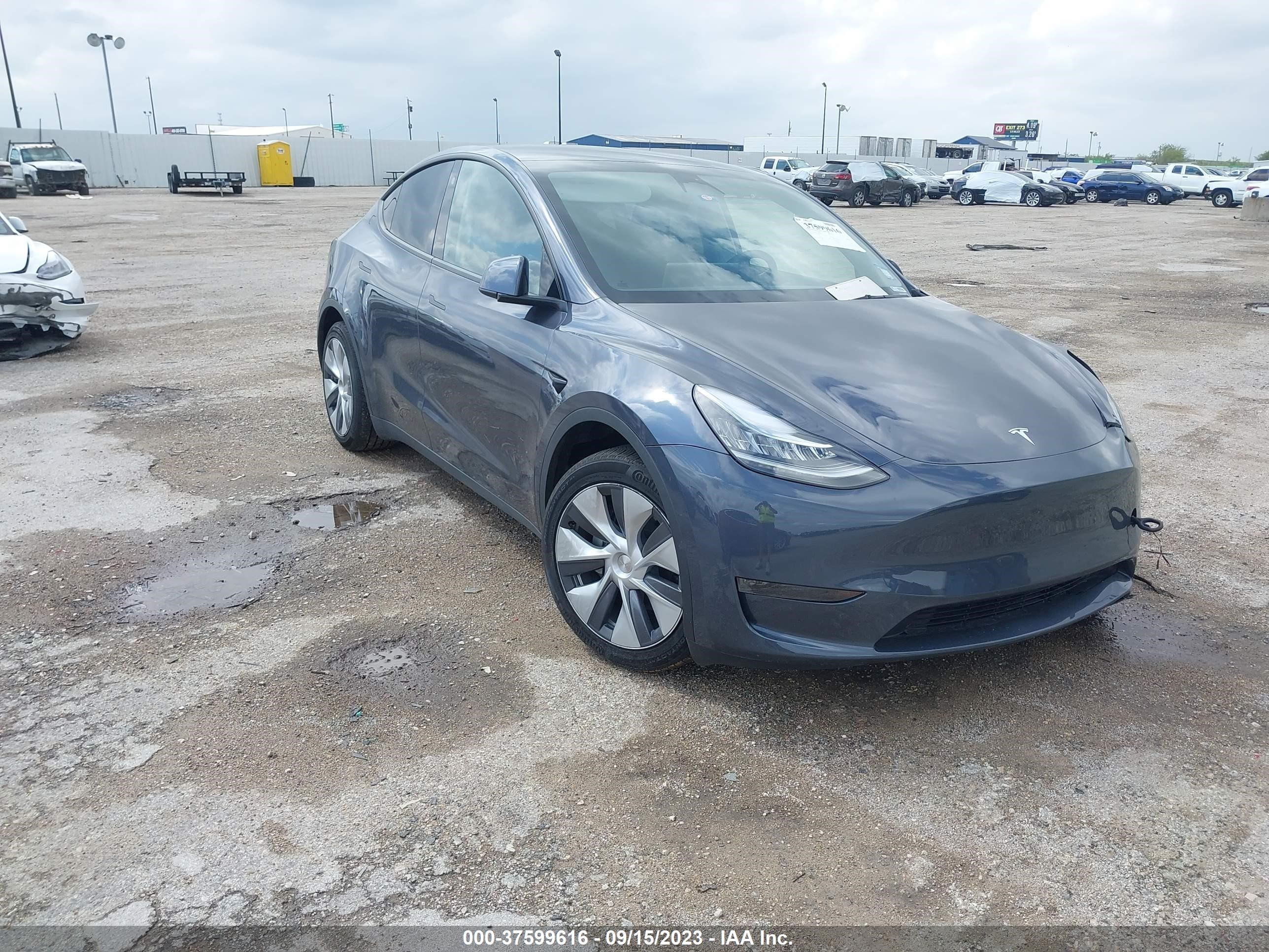 TESLA MODEL Y 2023 7saygdee8pa054345