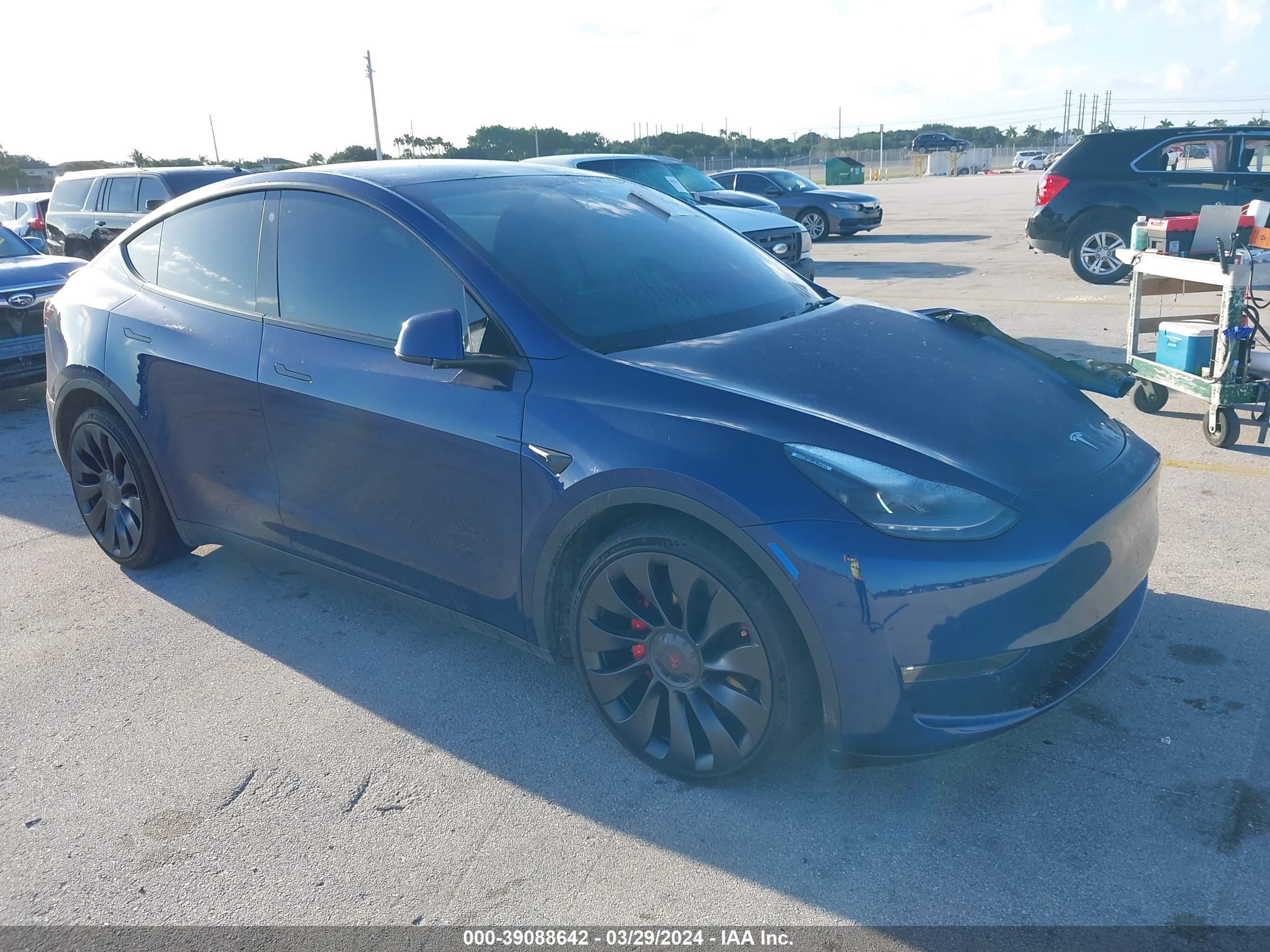 TESLA MODEL Y 2022 7saygdef5nf521522