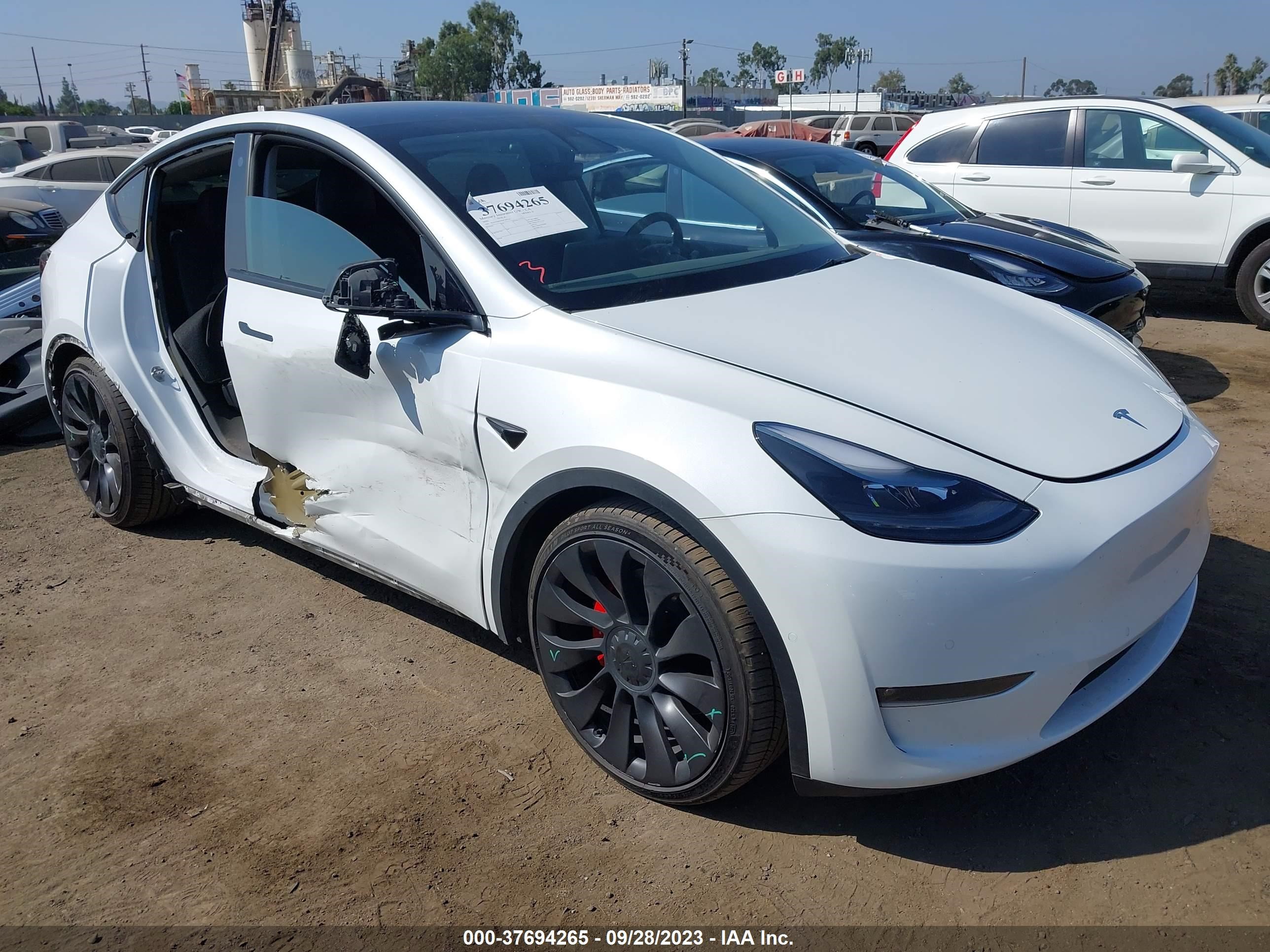 TESLA MODEL Y 2022 7saygdef6nf346214