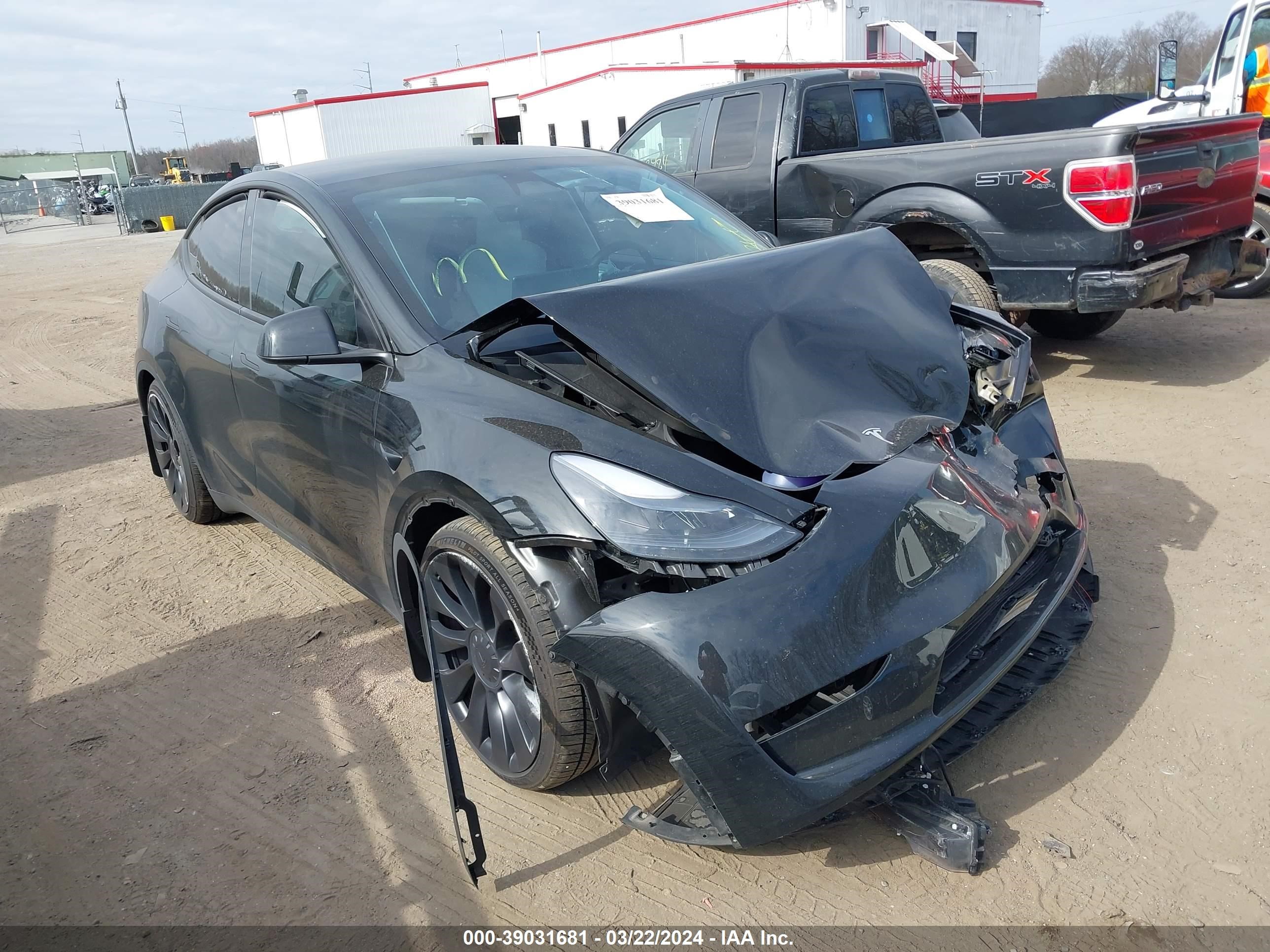 TESLA MODEL Y 2023 7saygdef8pf797454