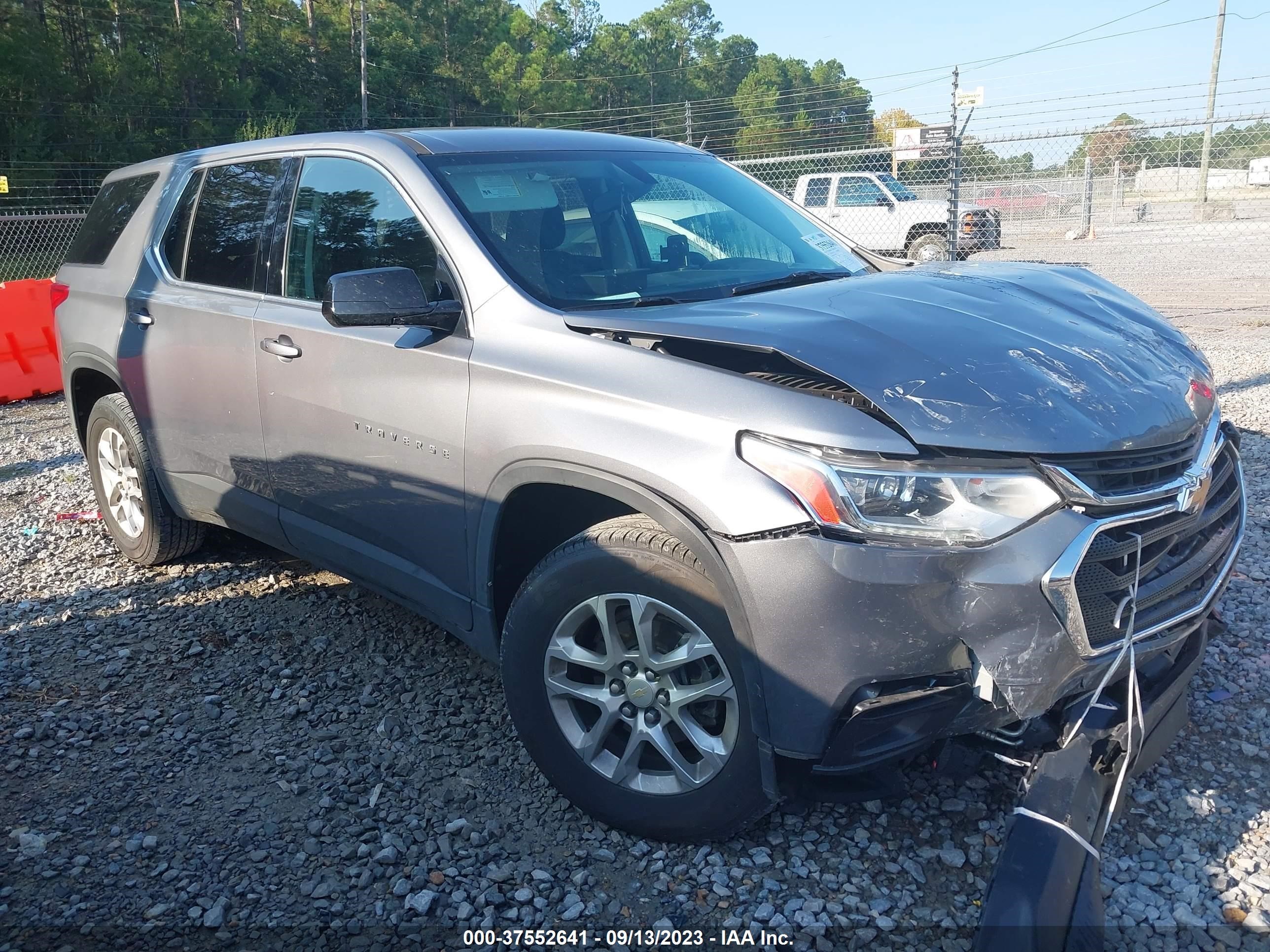 CHEVROLET TRAVERSE 2019 ignerfkw2kj104218