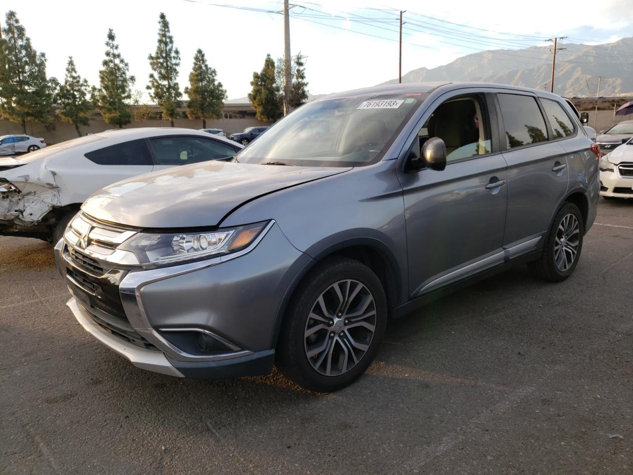 MITSUBISHI OUTLANDER 2017 ja4ad2a33hz030348