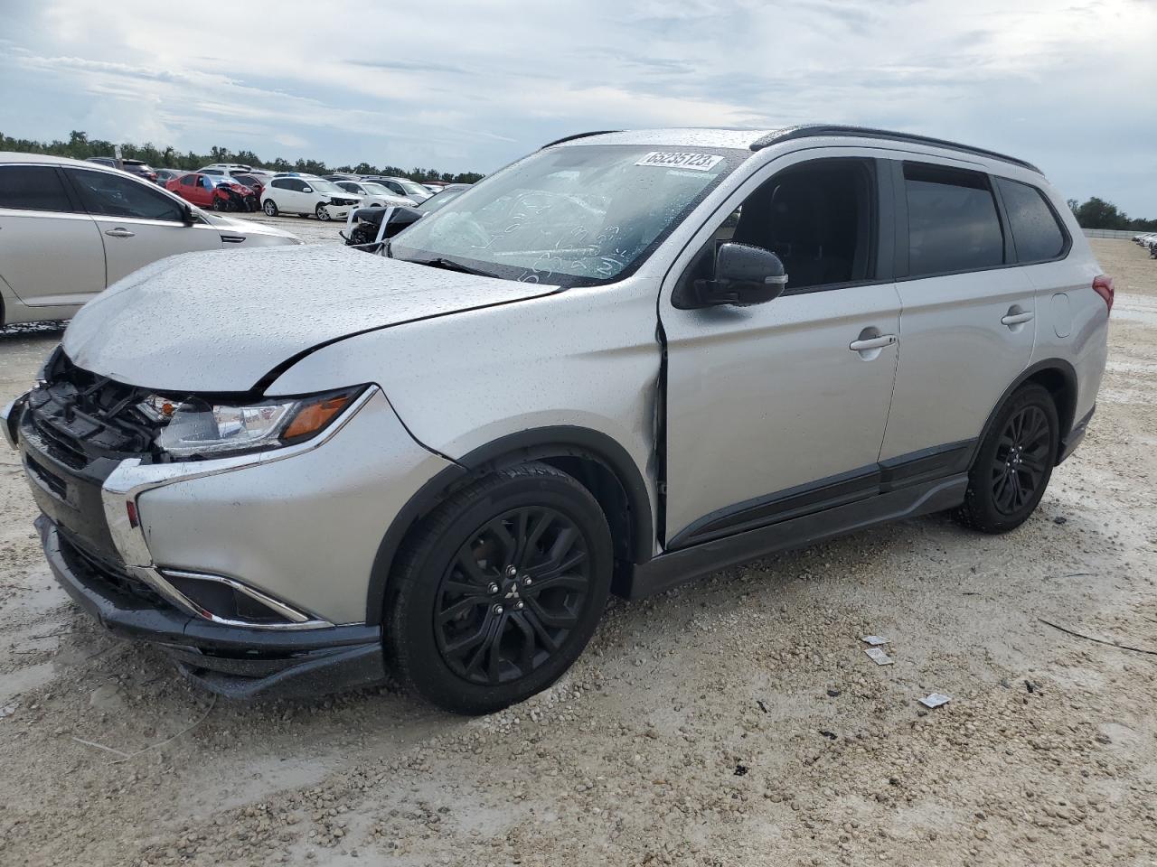 MITSUBISHI OUTLANDER 2018 ja4ad3a30jz019321