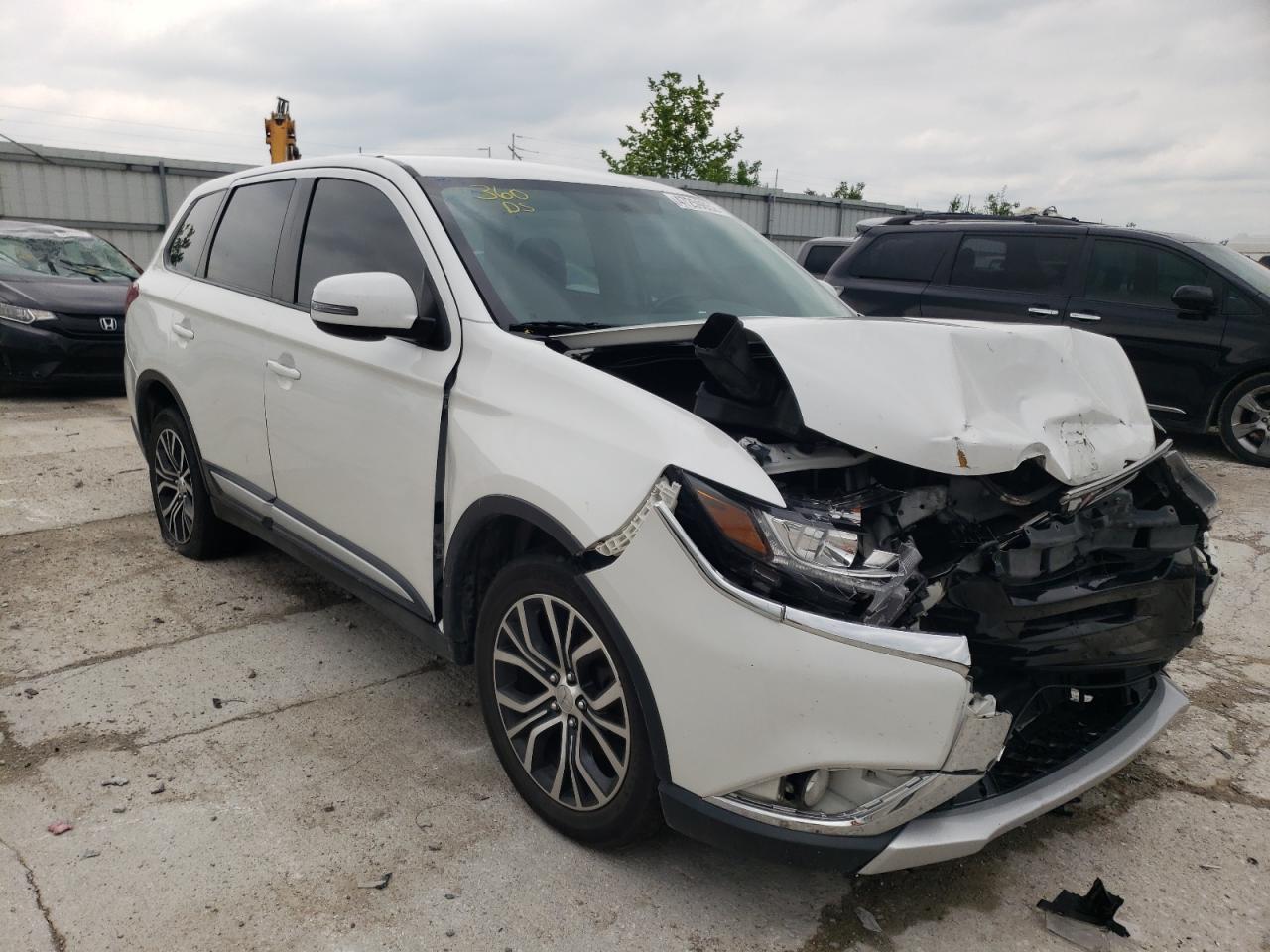 MITSUBISHI OUTLANDER 2018 ja4ad3a38jz032897