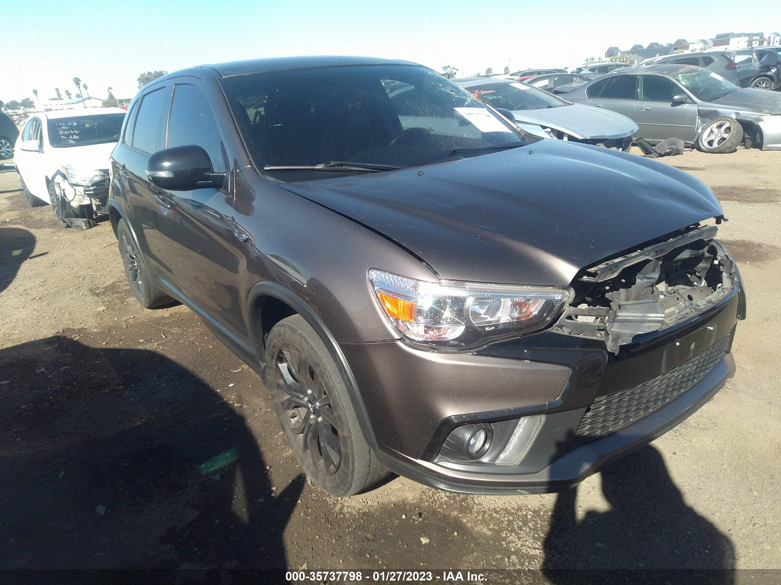 MITSUBISHI OUTLANDER 2018 ja4ap3au5jz031514