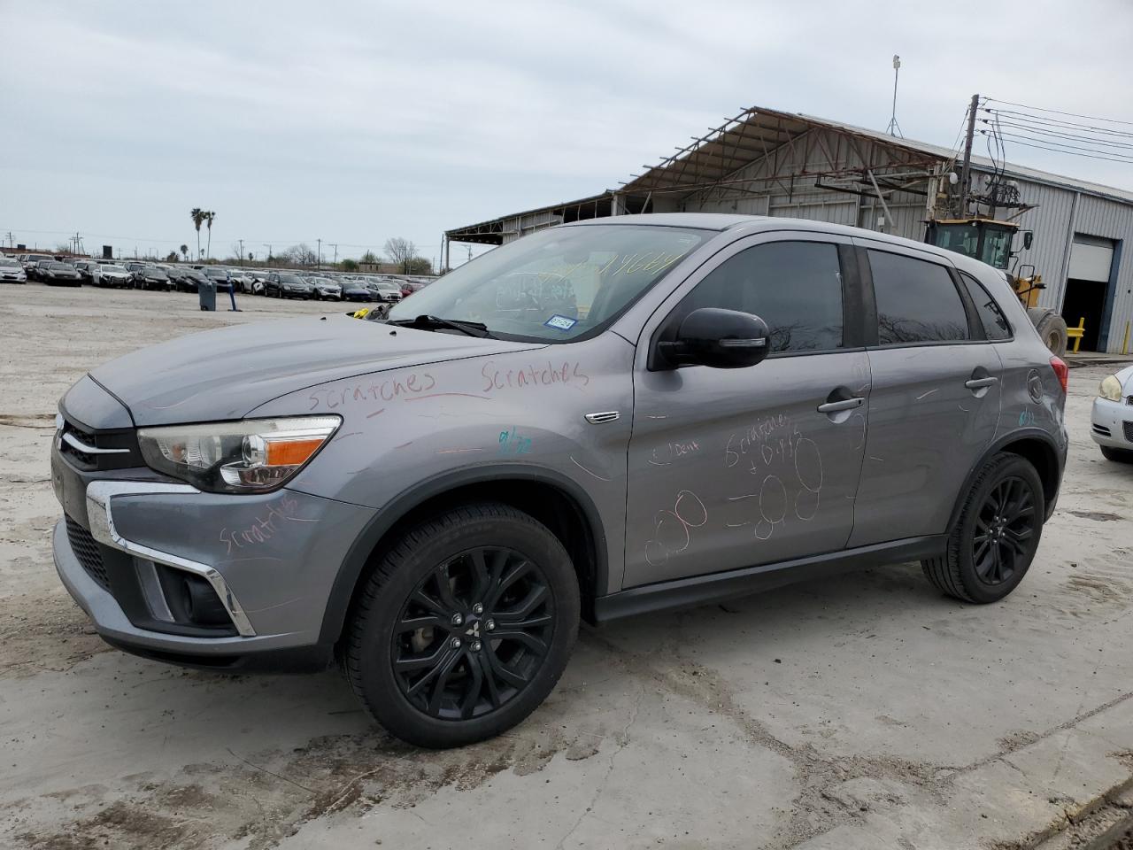 MITSUBISHI OUTLANDER 2018 ja4ap3au8ju013571