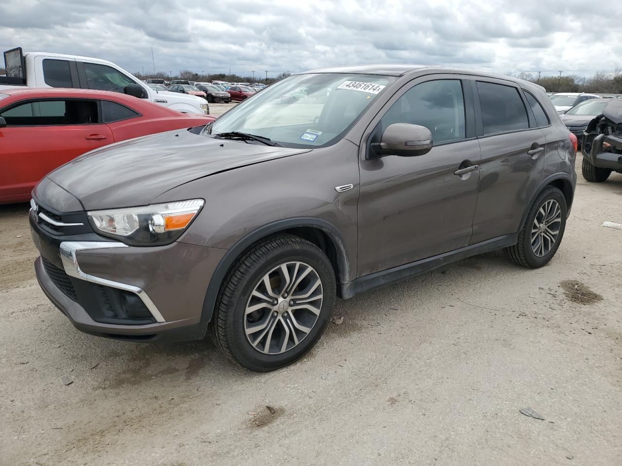 MITSUBISHI OUTLANDER 2018 ja4ap3auxjz015339