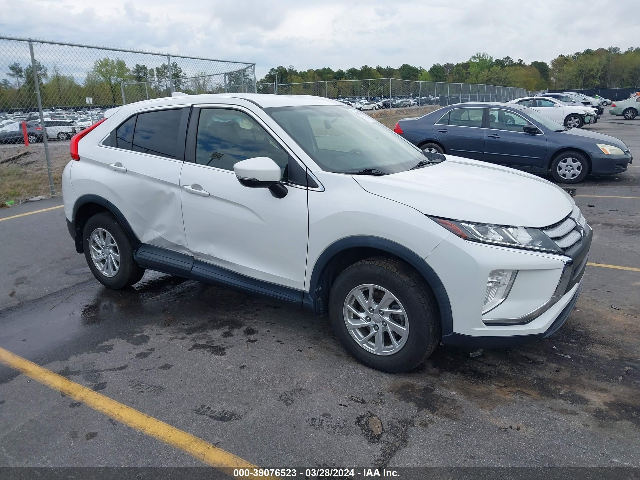 MITSUBISHI ECLIPSE CROSS 2018 ja4at3aa0jz040493